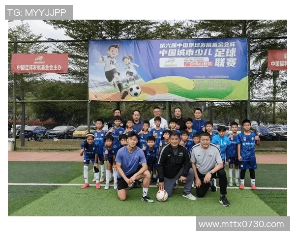 足球明星携手公益为绝症孩子点燃希望与梦想